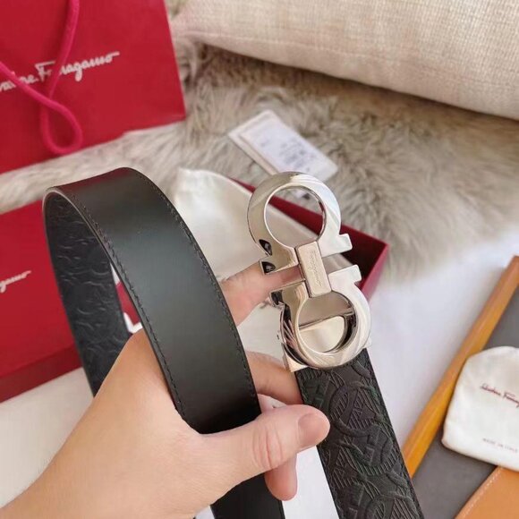 Women's Salvatore Ferragamo Double-Sided Buckle Belt 34inches - Picture 4 of 6